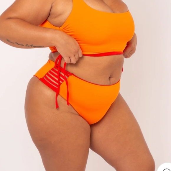 NIP Matching Manners London Bikini - Picture 6 of 13